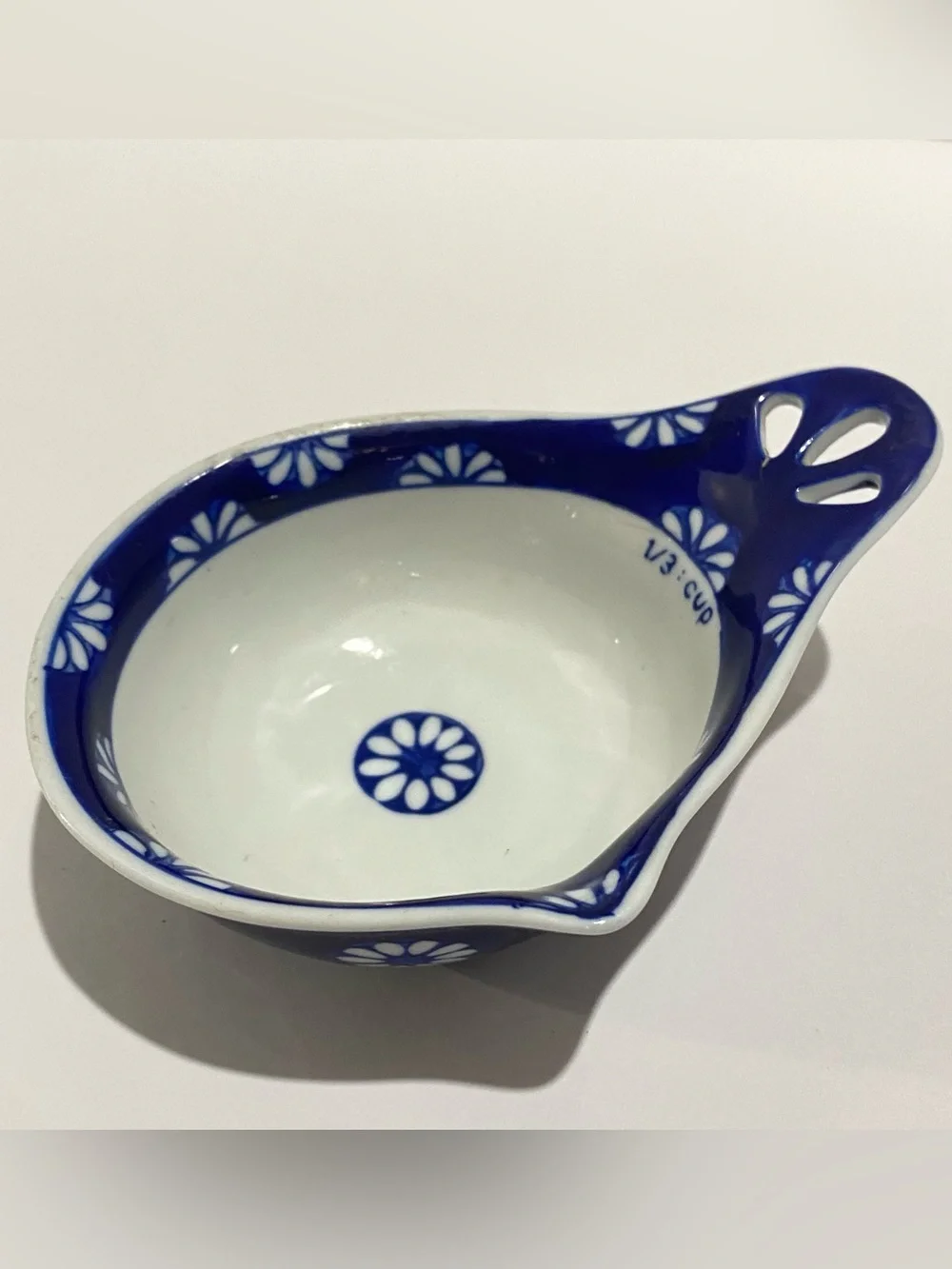 Pier 1 Blue White Porcelain Nesting Measuring Cups Handpainted Set of 4 Floral